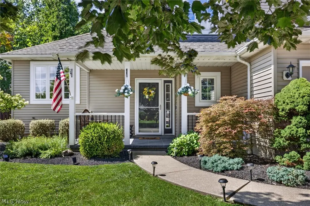 38408 Piccadilly Square, Willoughby, OH 44094 - #1