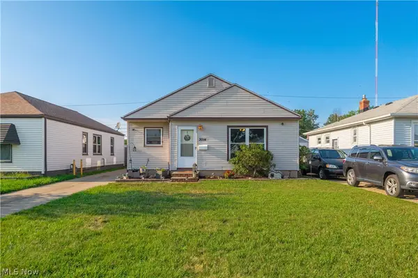3014 Center Drive, Parma, OH 44134