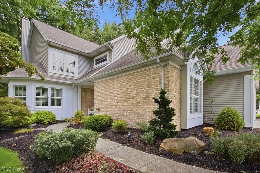 3743 Camden Court #27, Westlake, OH 44145 - #2
