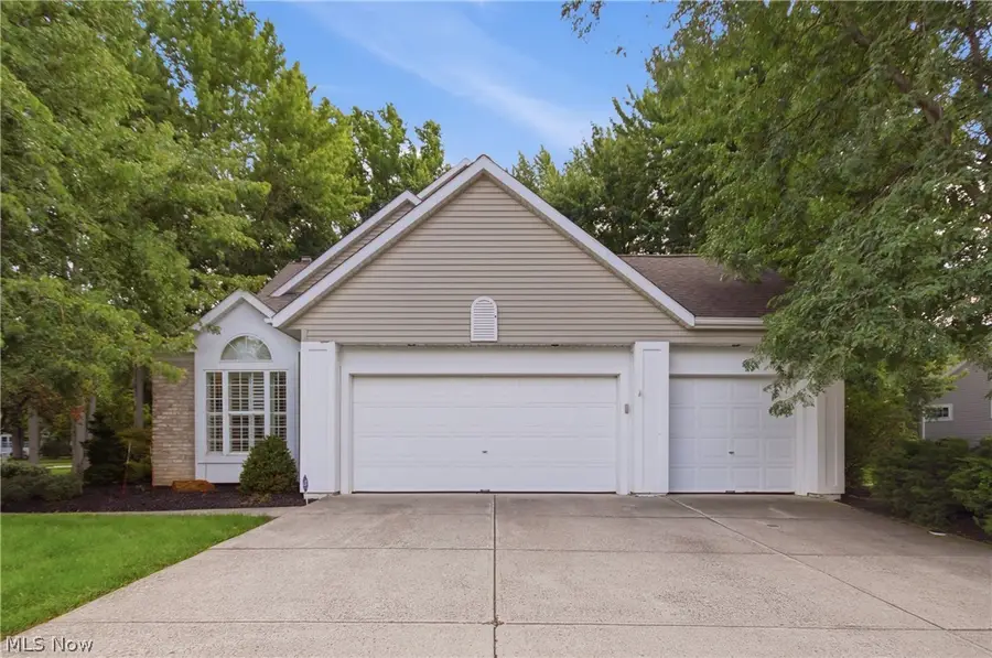 3743 Camden Court #27, Westlake, OH 44145 - #3