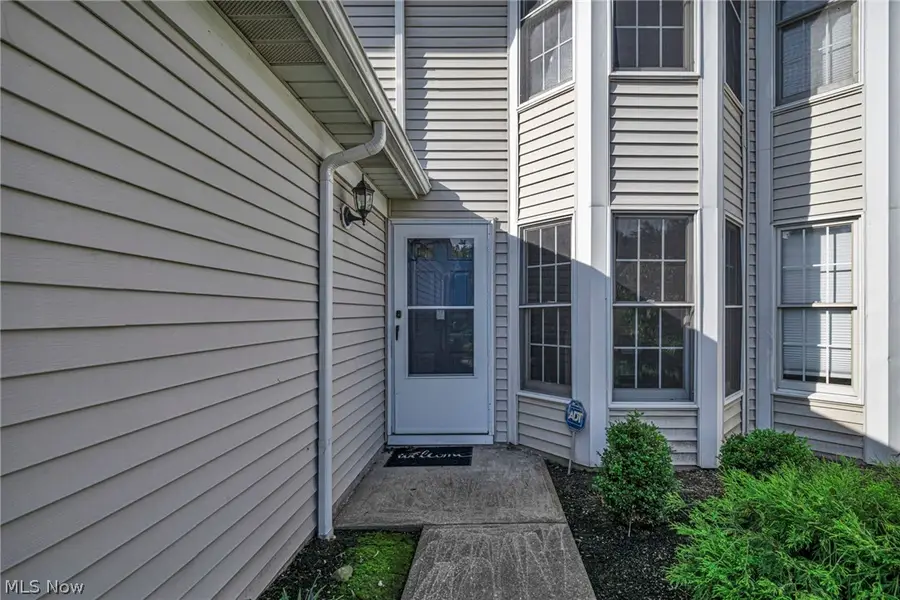 19311 Bradford Court, Strongsville, OH 44149 - #3