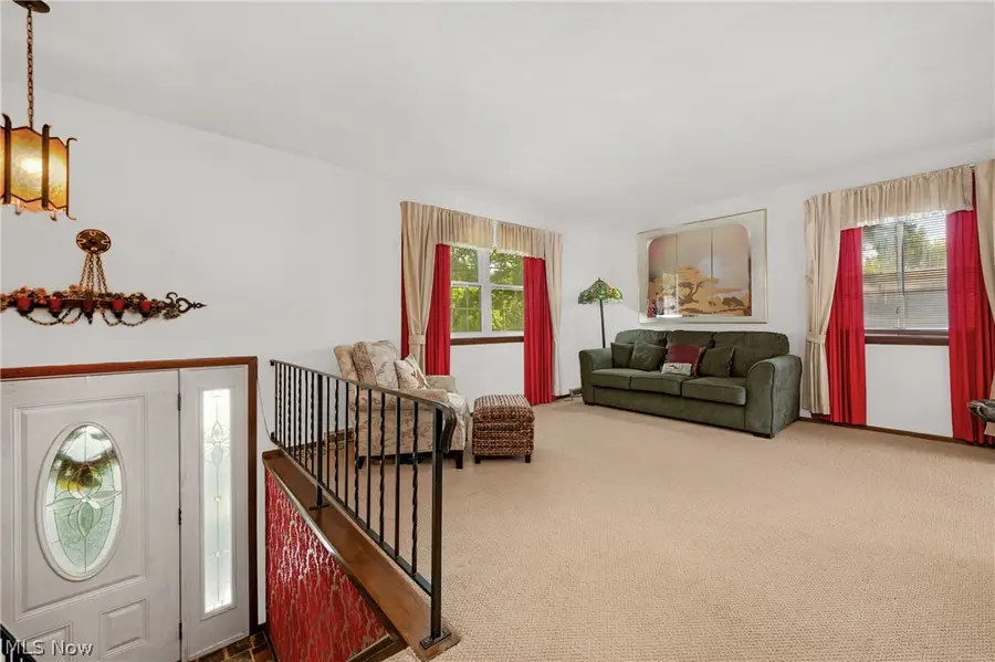 782 Pasadena Avenue, Sheffield Lake, OH 44054 - #3