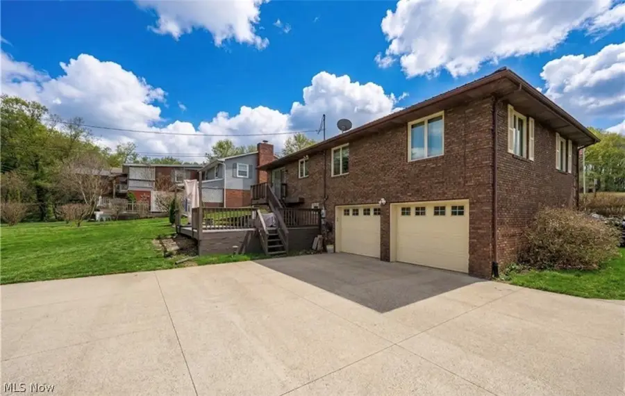 5326 Hillsboro Se Avenue, Canton, OH 44707 - #3
