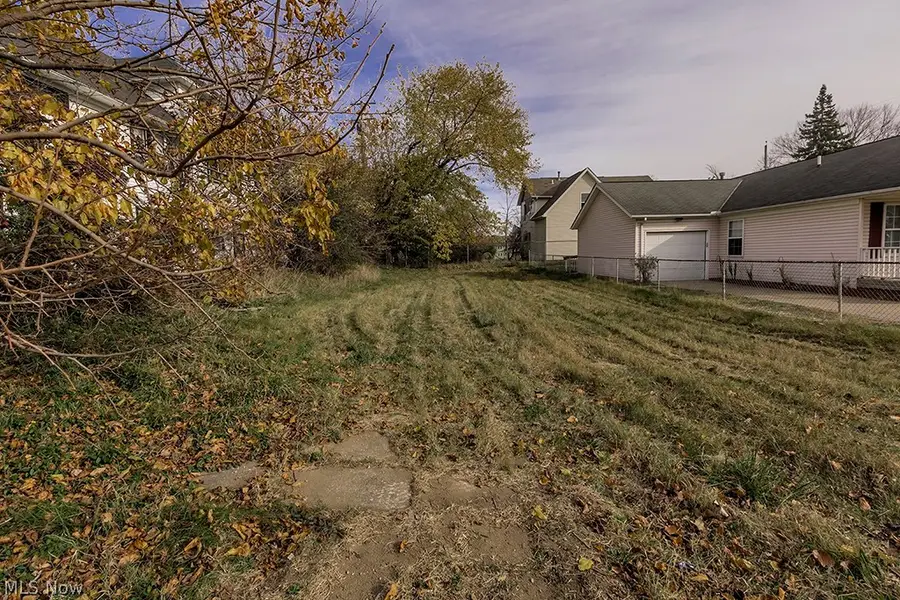 861 Lakeview Road, Cleveland, OH 44108 - #2