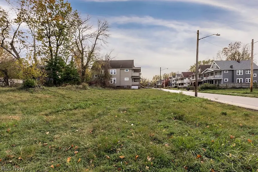 14302 Coit Road, Cleveland, OH 44110 - #3
