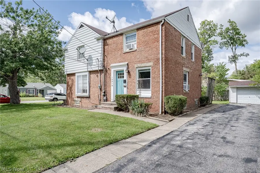 14218 Viola Avenue, Cleveland, OH 44111 - #2