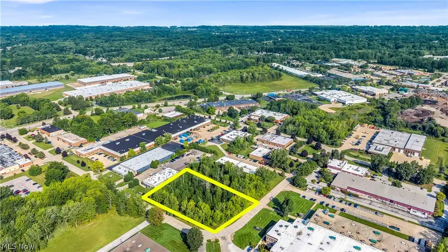 9365 Pineneedle Drive, Mentor, OH 44060 - #3