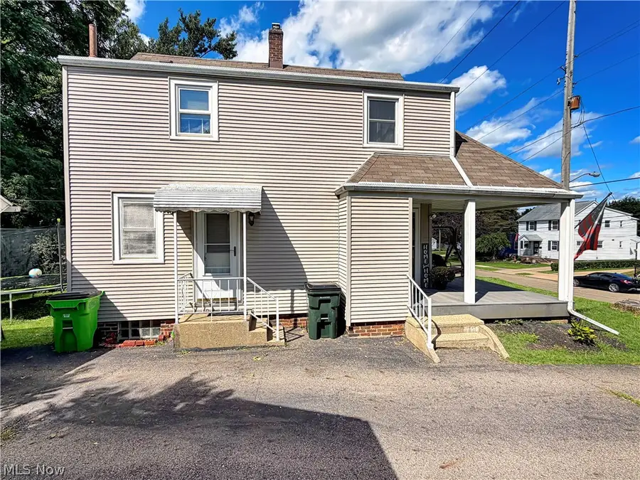 911 17th Ne Street, Massillon, OH 44646 - #2