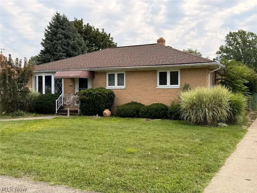 7239 Oakwood Road, Parma, OH 44130 - #2