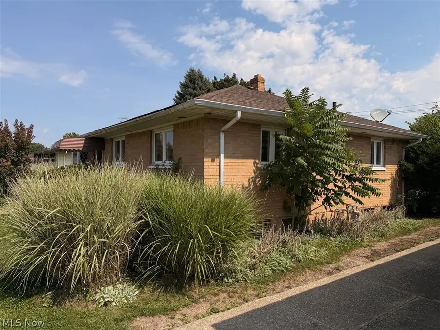 7239 Oakwood Road, Parma, OH 44130 - #3