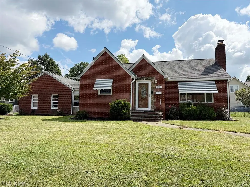 706 Broad Nw Avenue, Canton, OH 44708 - #1