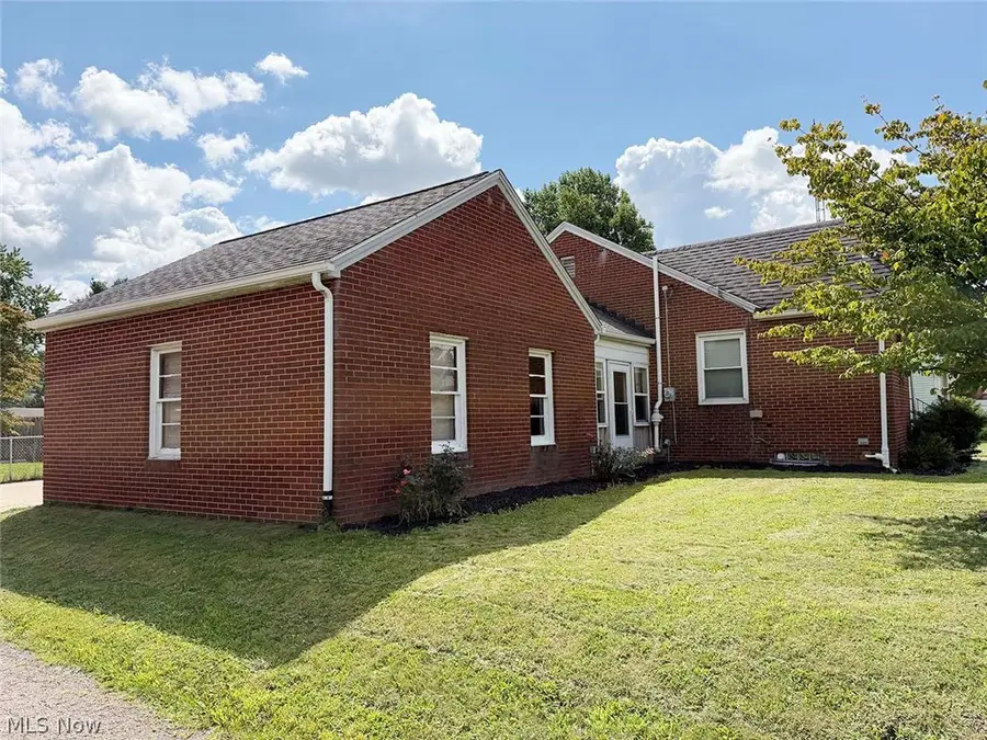 706 Broad Nw Avenue, Canton, OH 44708 - #2