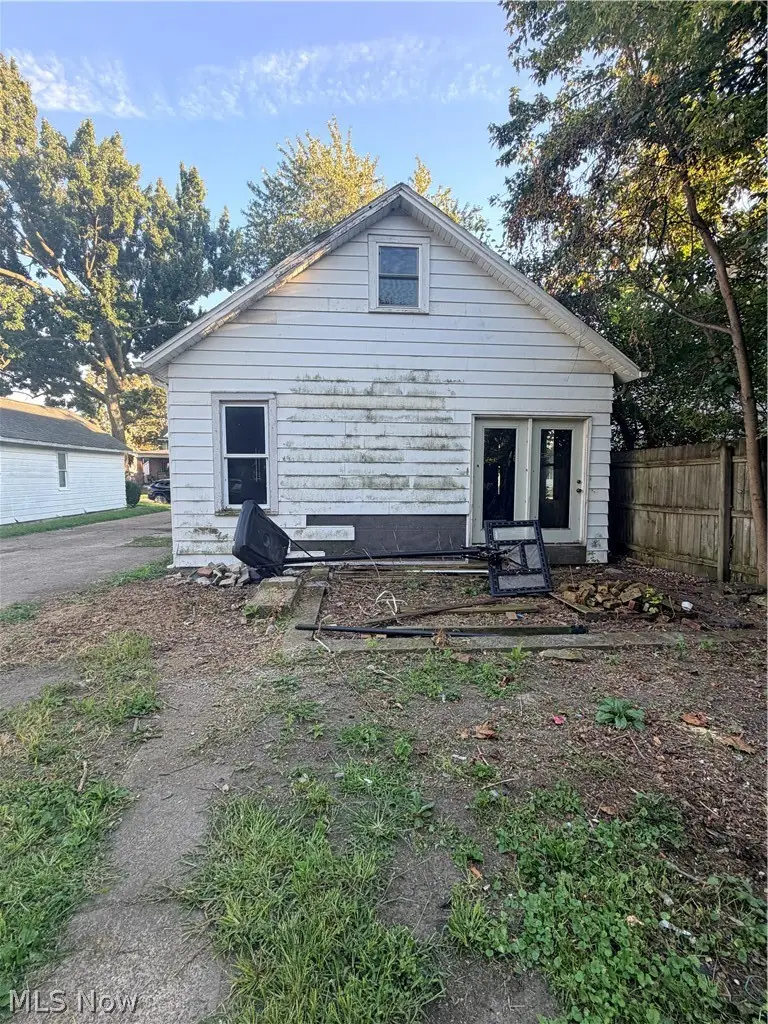 1815 W Monroe Street, Sandusky, OH 44870 - #3