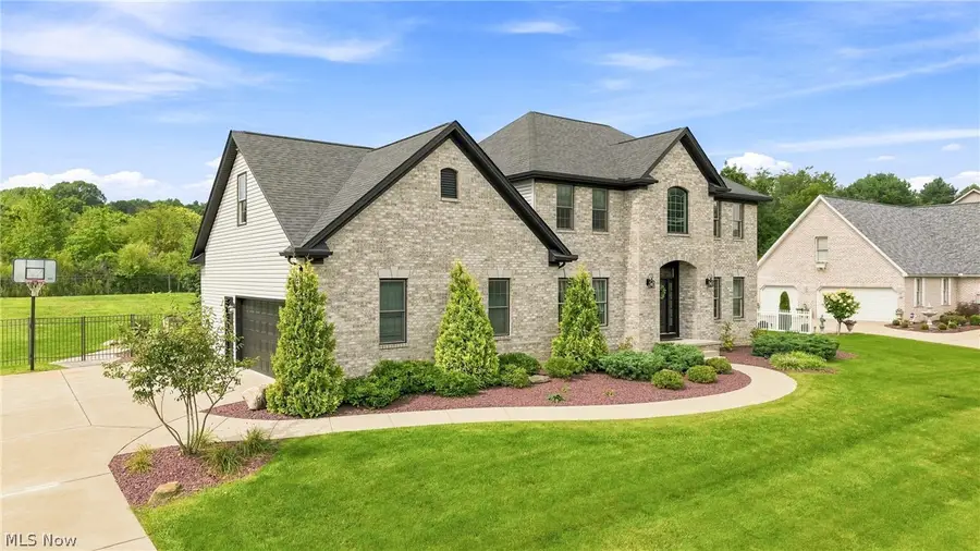 8518 Ivy Hill Drive, Poland, OH 44514 - #2