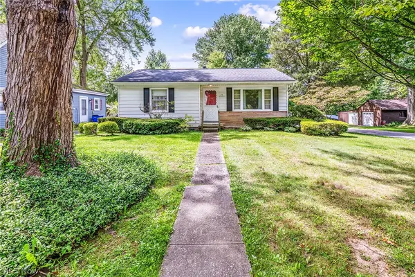177 N Scranton Street, Ravenna, OH 44266
