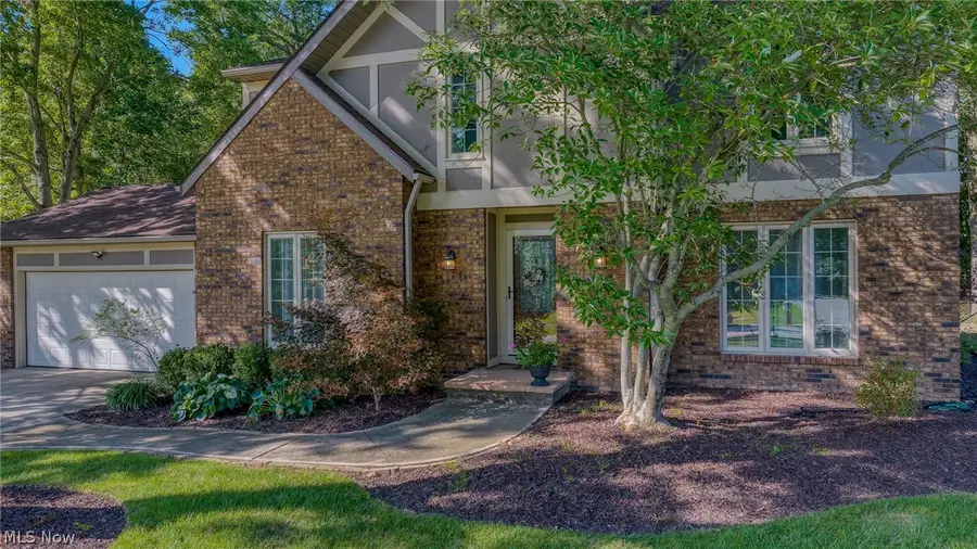 32871 N Burr Oak Drive, Solon, OH 44139 - #2