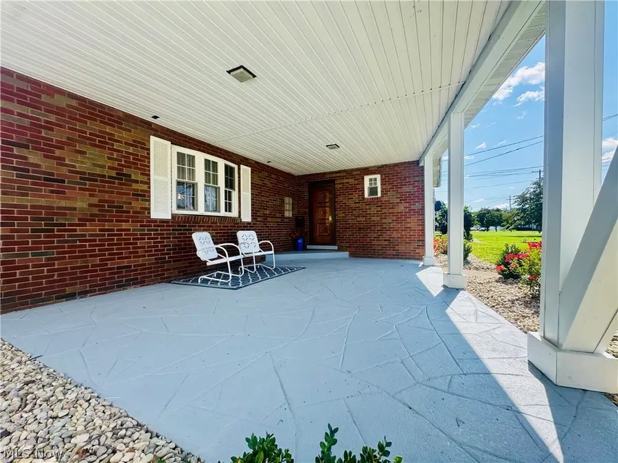 521 25th Street, Vienna, WV 26105 - #2