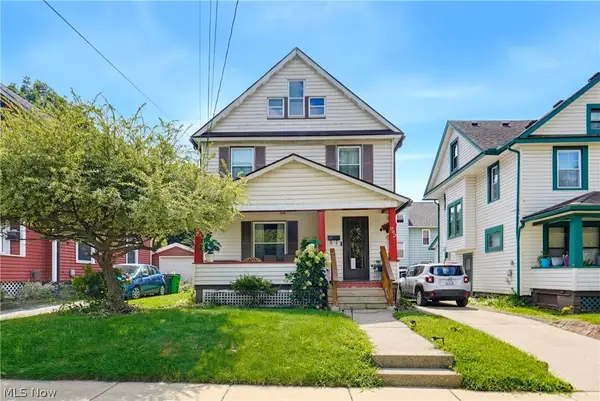 982 W Hopocan Avenue, Barberton, OH 44203