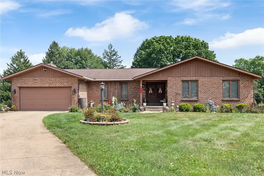 3741 Muirfield Drive, Uniontown, OH 44685 - #3