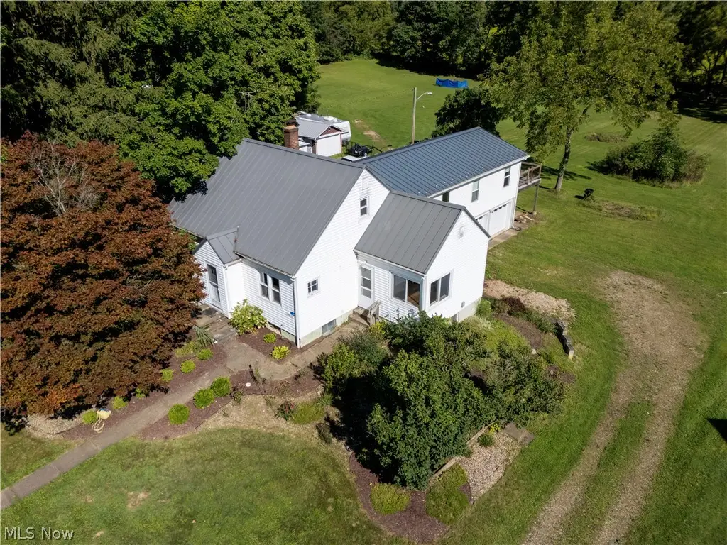 101 E Burwell Avenue, Loudonville, OH 44842 - #1
