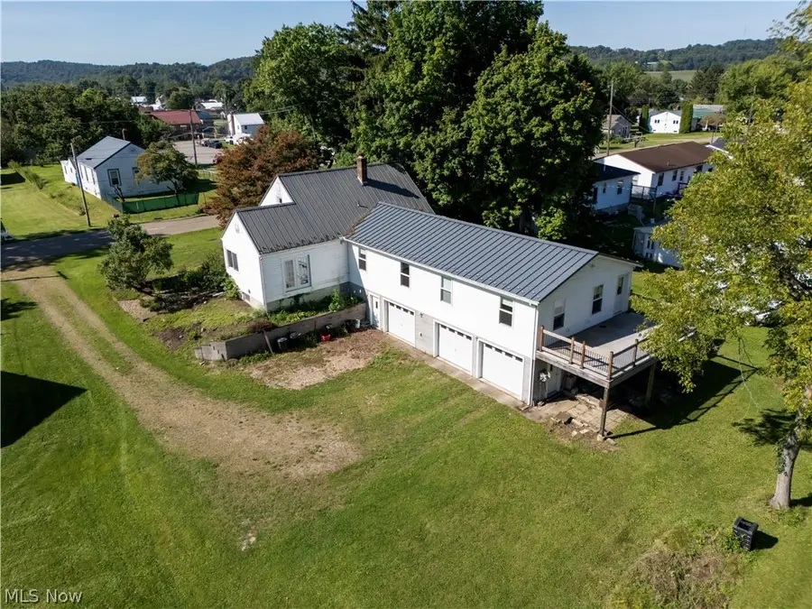 101 E Burwell Avenue, Loudonville, OH 44842 - #2