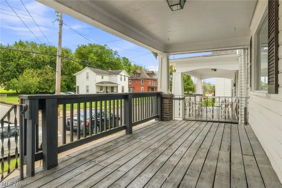 376 Kling Street, Akron, OH 44311 - #3