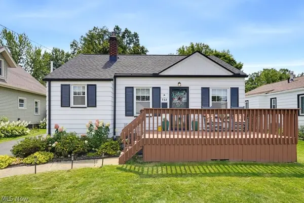 732 Washington Avenue, Cuyahoga Falls, OH 44221