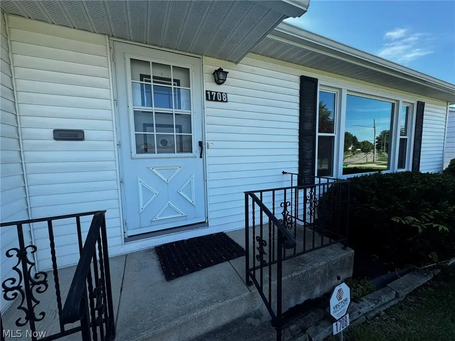1708 Roselawn Road, Mayfield Heights, OH 44124 - #2