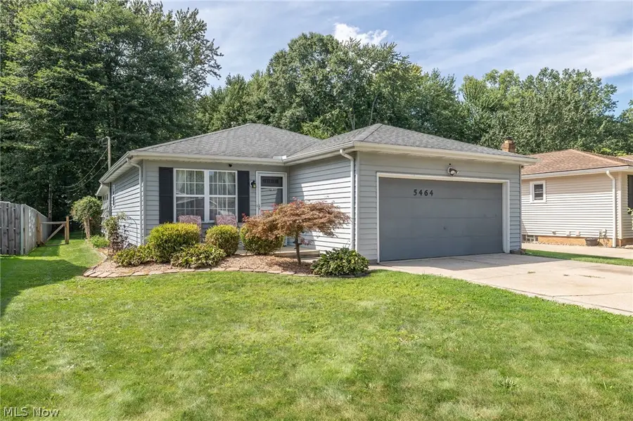 5464 Whitehaven Avenue, North Olmsted, OH 44070 - #3