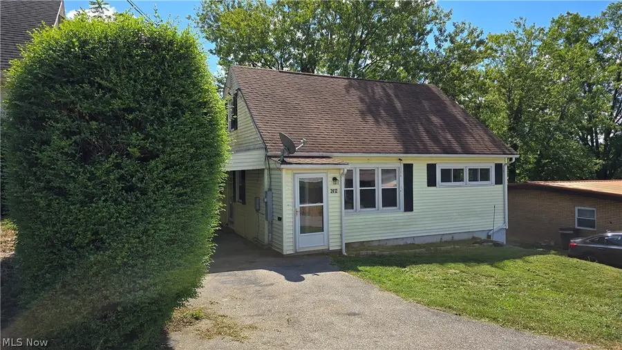 2412 Highland Avenue, Parkersburg, WV 26101 - #3