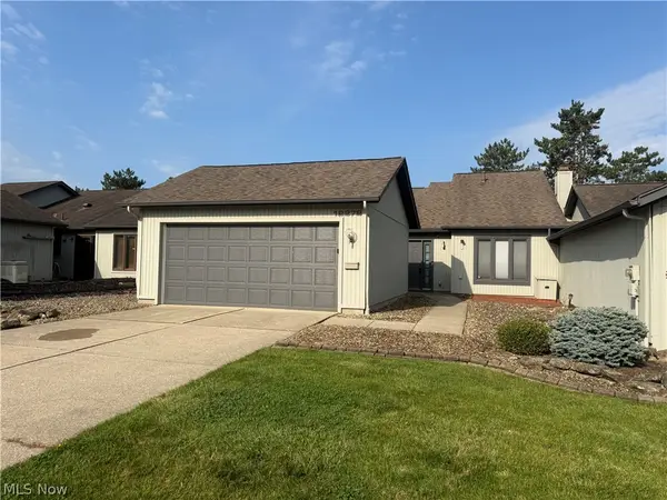 12272 Woodside Court #F18, Strongsville, OH 44136