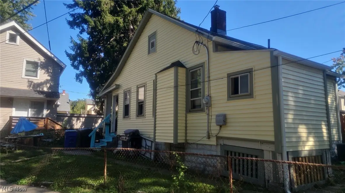 1294 W 93rd W Street, Cleveland, OH 44102 - #1