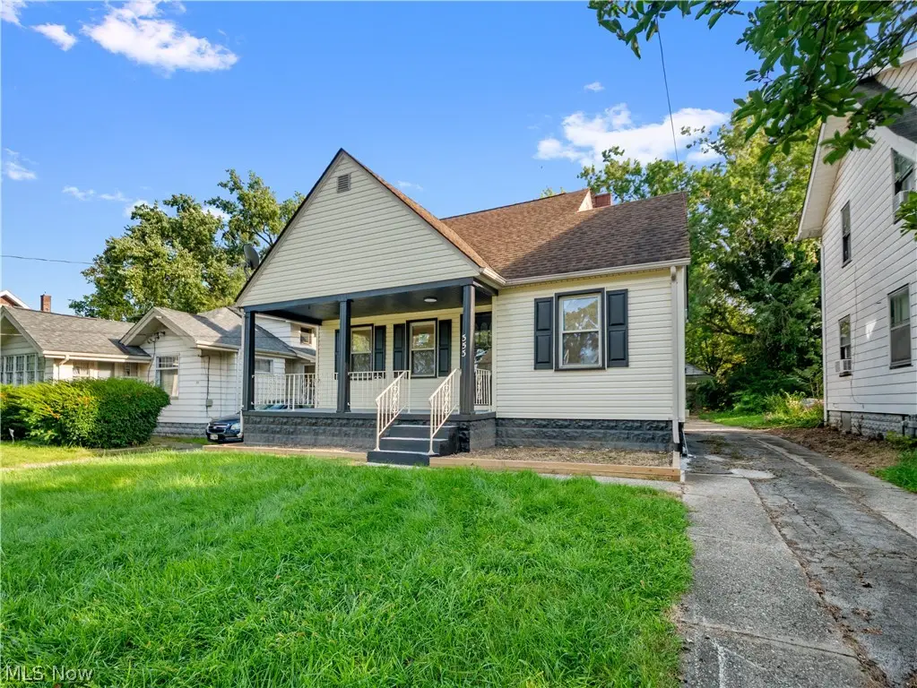 353 Hilton Avenue, Youngstown, OH 44507 - #1
