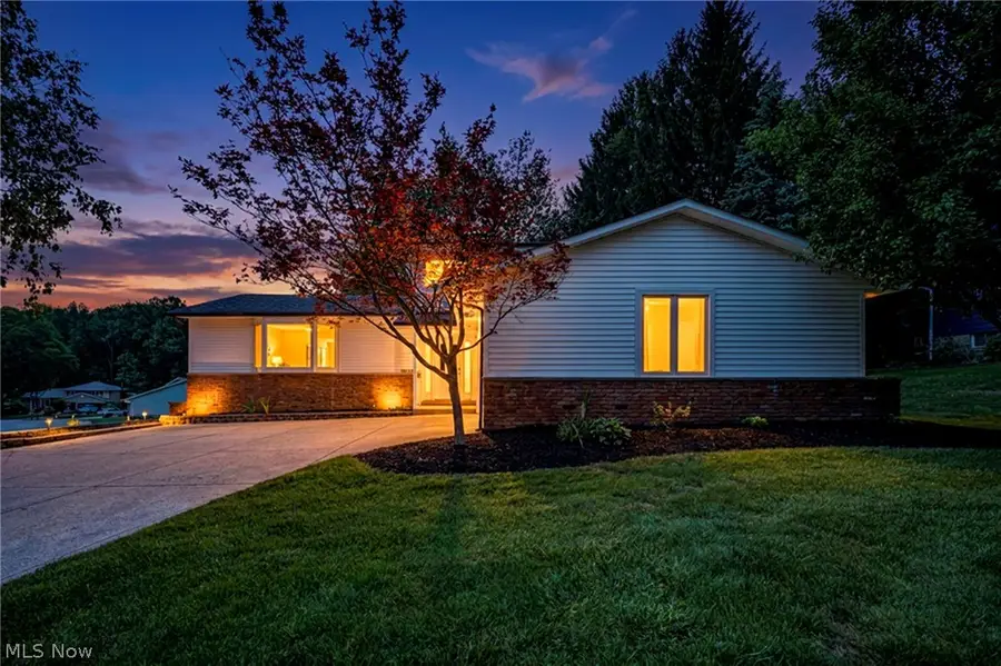 5660 Elm Hill Drive, Solon, OH 44139 - #2