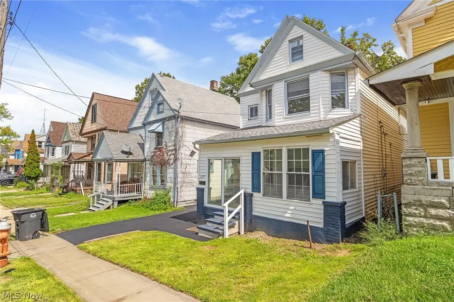 3207 W 97th Street, Cleveland, OH 44102 - #2