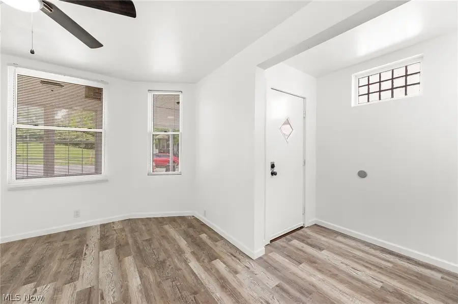 3207 W 97th Street, Cleveland, OH 44102 - #3