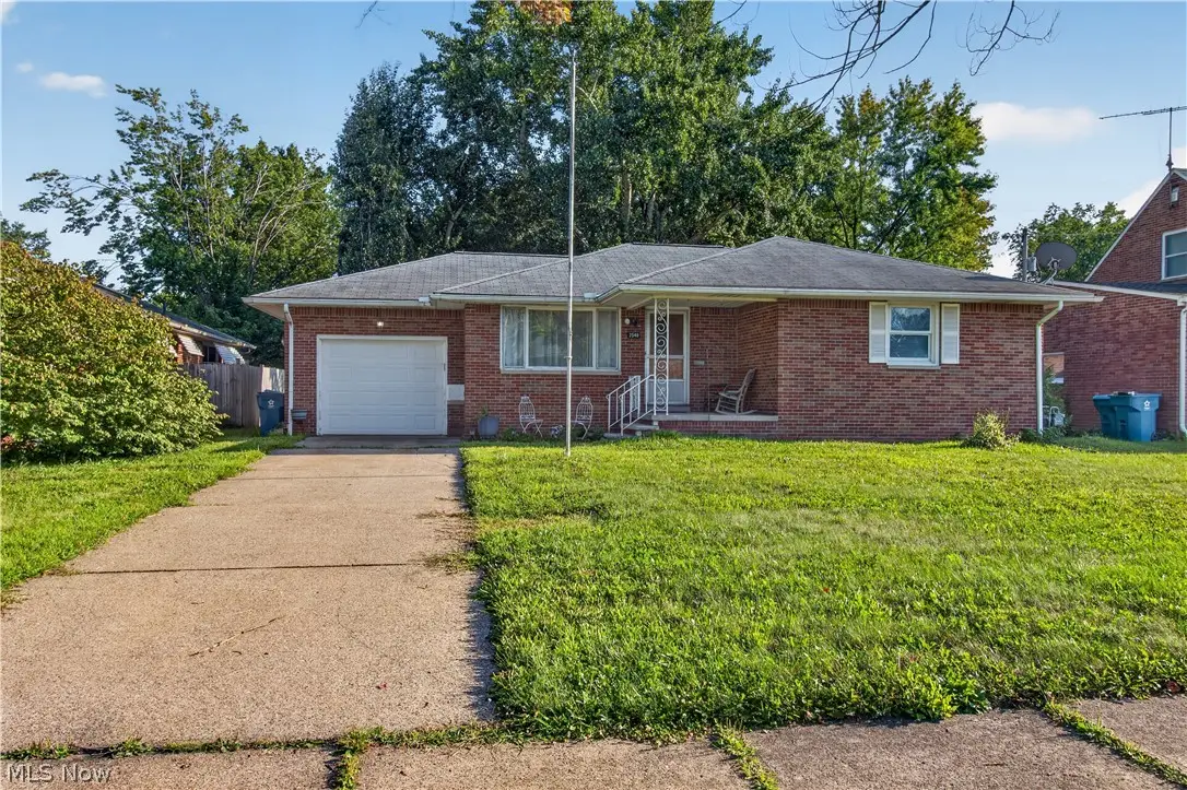 2540 E 35th Street, Lorain, OH 44055 - #1