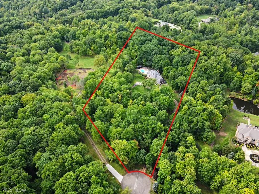 1295 Connecticut Woods Drive, Hudson, OH 44236 - #3