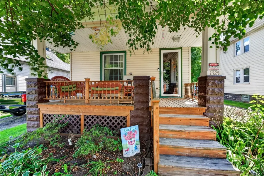 3525 W 49th Street, Cleveland, OH 44102 - #3