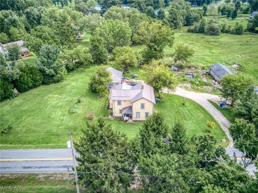 3746 Mcclintocksburg Road, Diamond, OH 44412 - #2