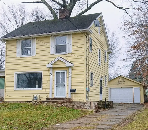 39 Hilton Avenue, Youngstown, OH 44507