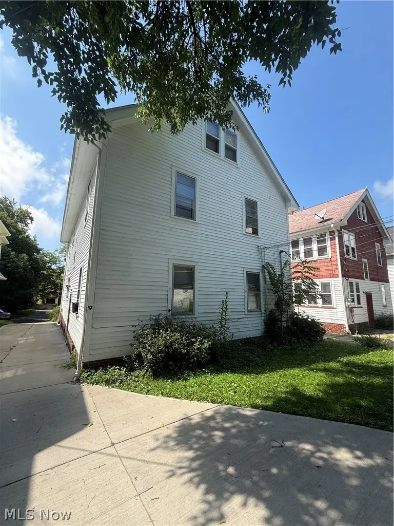 2177 Oakdale Road, Cleveland Heights, OH 44118 - #3