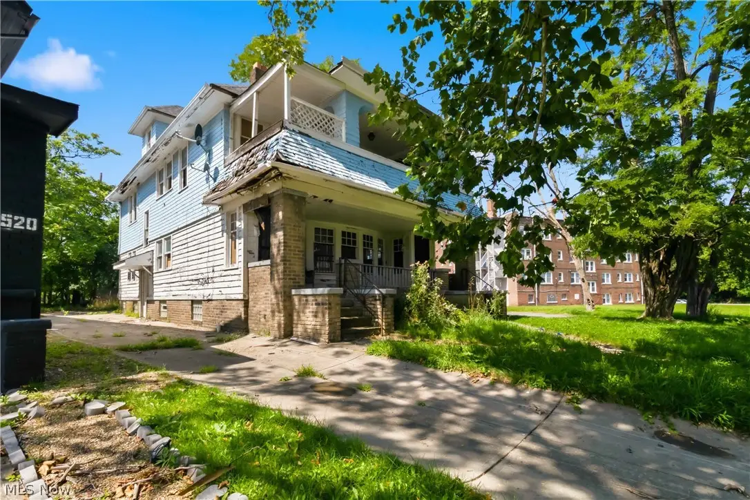 1516 Hillcrest Road, Cleveland, OH 44118 - #1