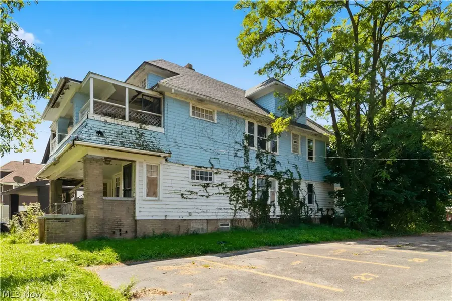 1516 Hillcrest Road, Cleveland, OH 44118 - #2
