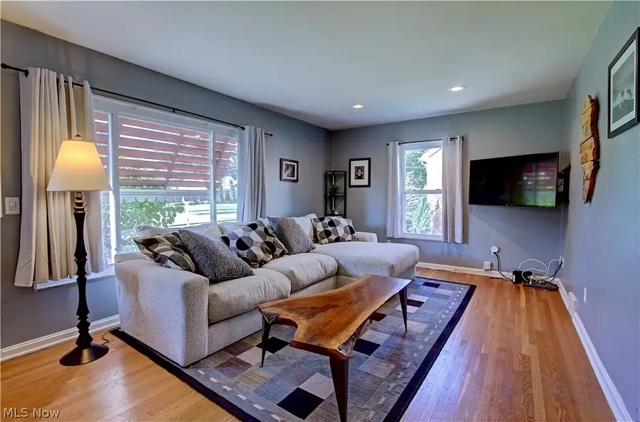 21870 Seabury Avenue, Fairview Park, OH 44126 - #3