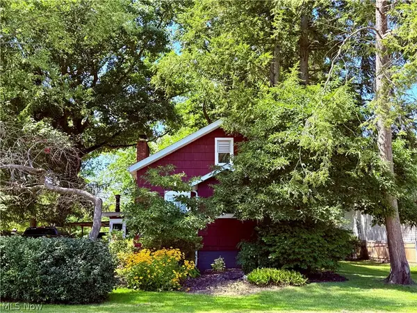 154 Taylor Road, Barberton, OH 44203