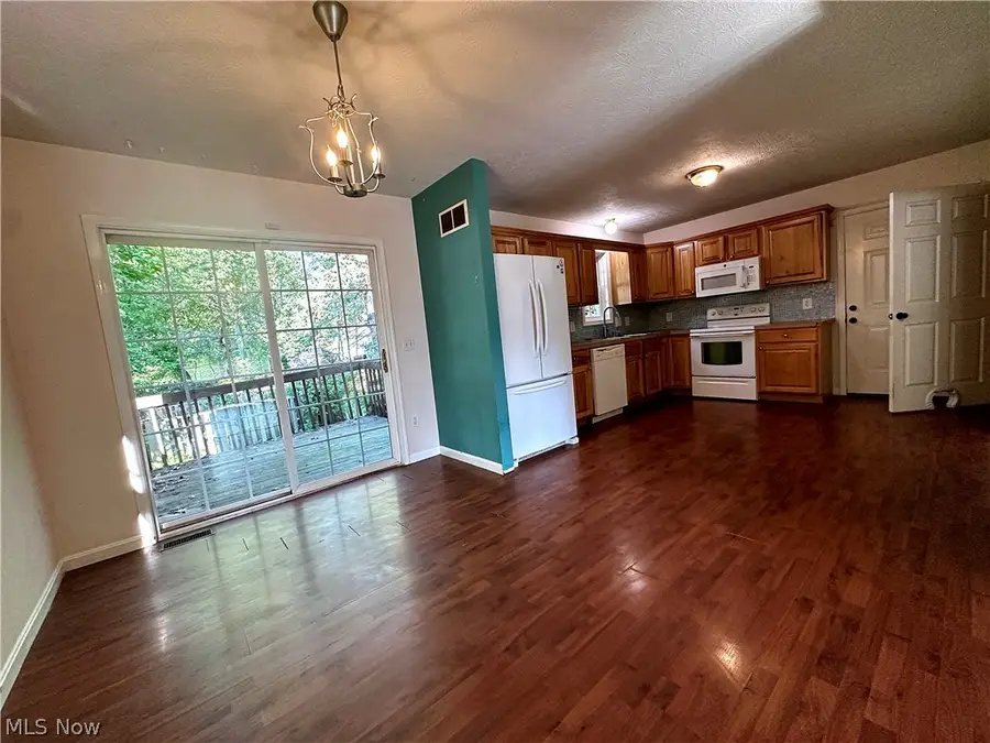 286 Wildwood Avenue, Akron, OH 44320 - #3