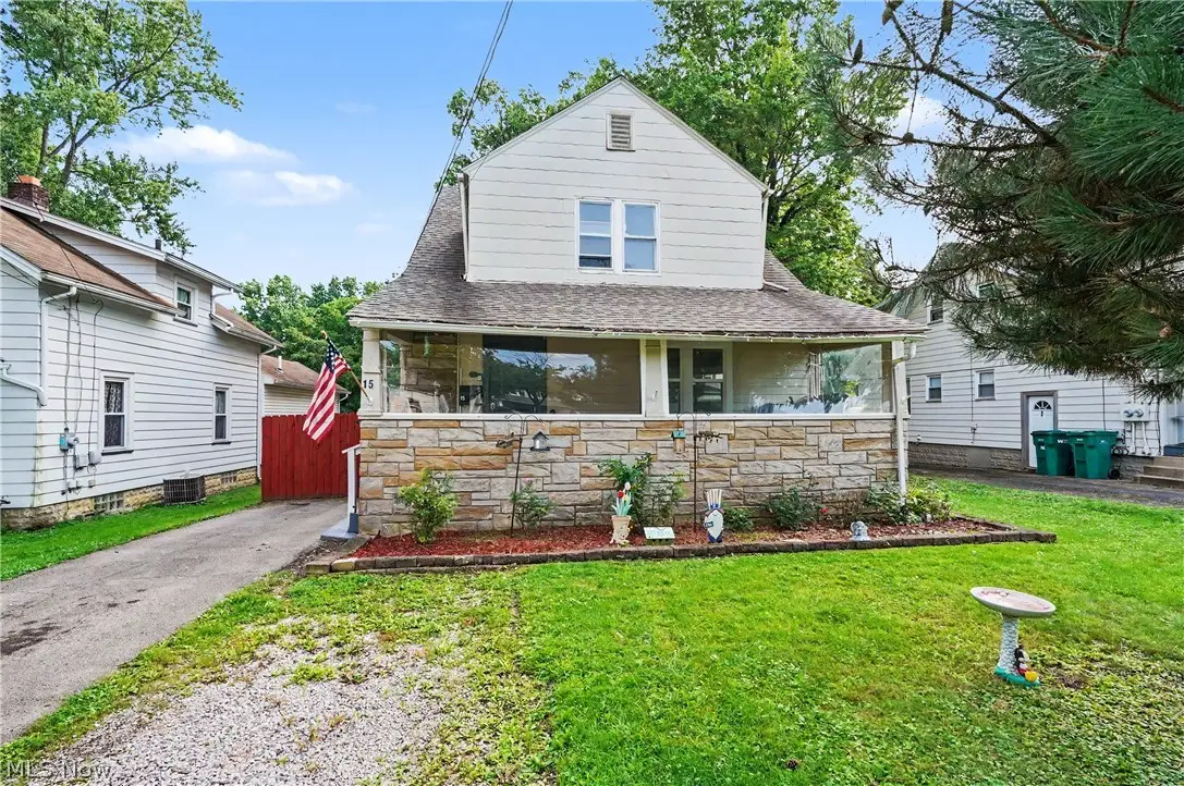 15 Massachusetts Avenue, Poland, OH 44514 - #1