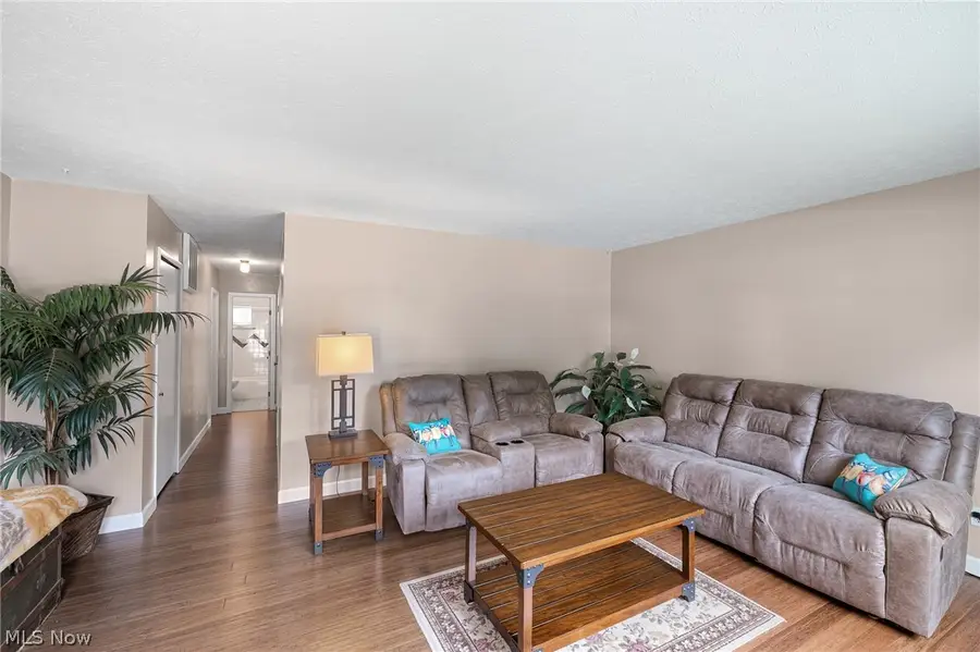 1019 Elmwood Drive, Willoughby, OH 44094 - #3