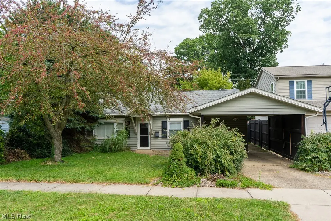 1270 Concord Nw Street, Massillon, OH 44646 - #1